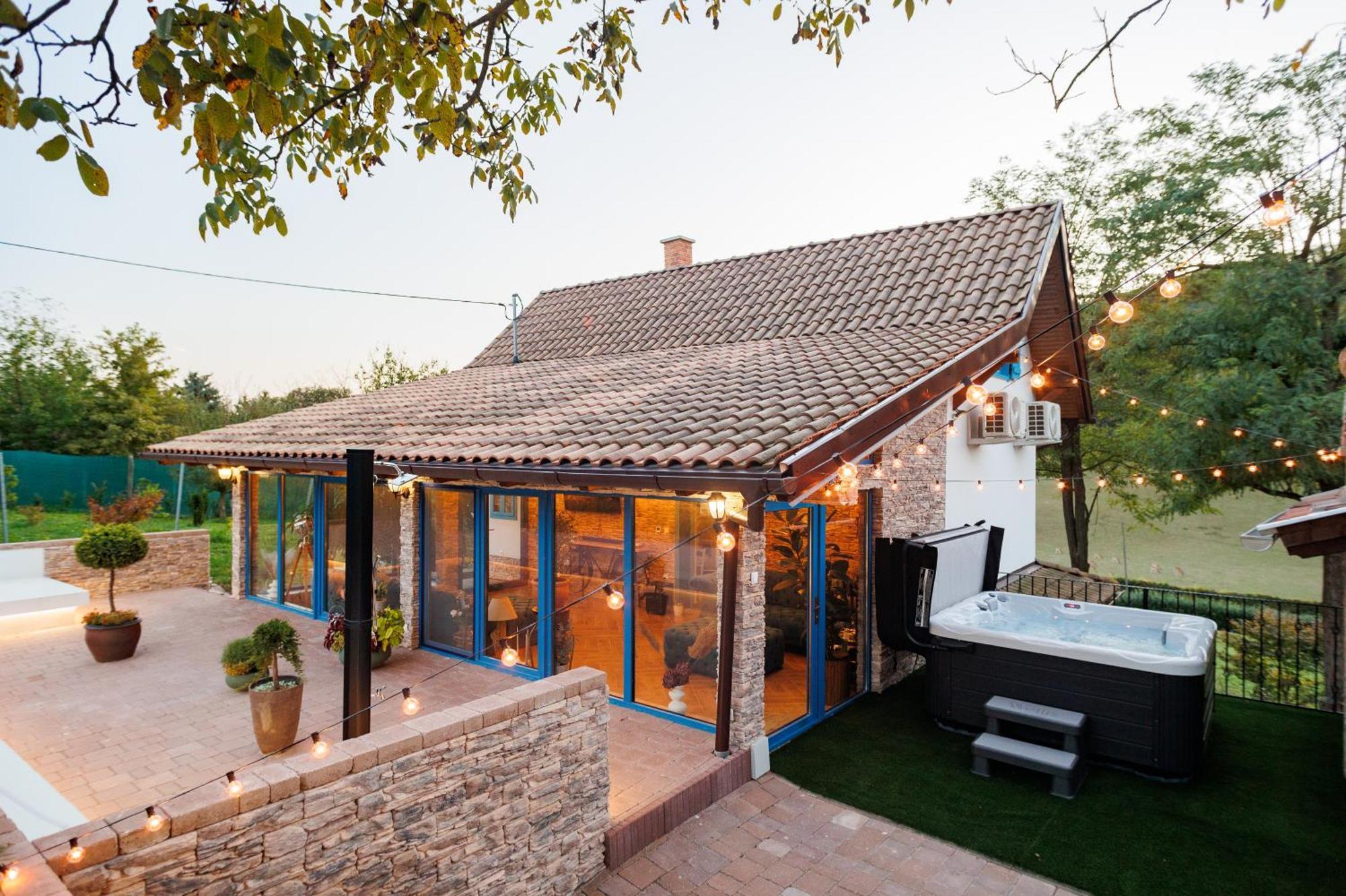 Feszek Villa Zalaegerszeg Luaran gambar