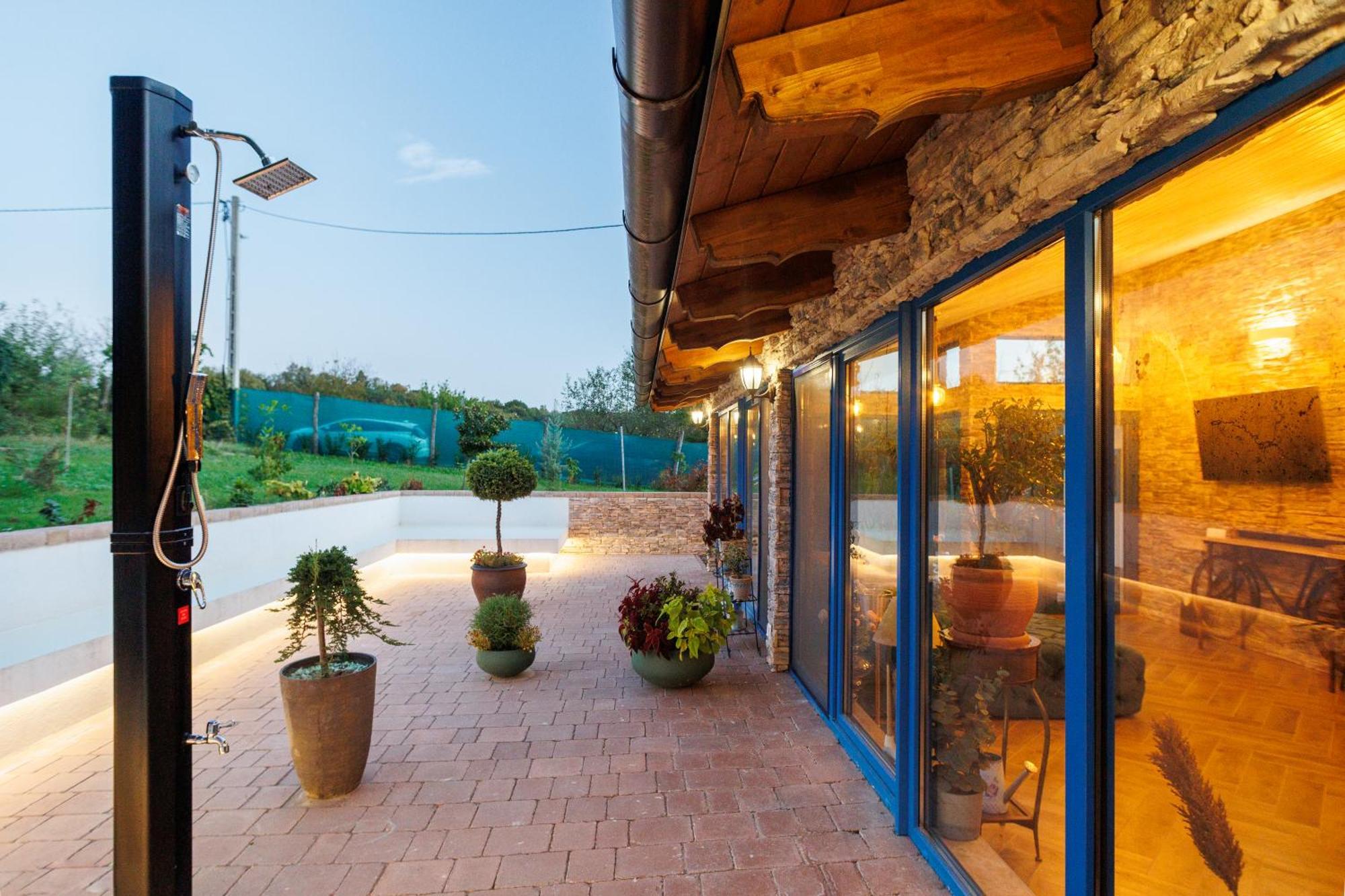 Feszek Villa Zalaegerszeg Luaran gambar